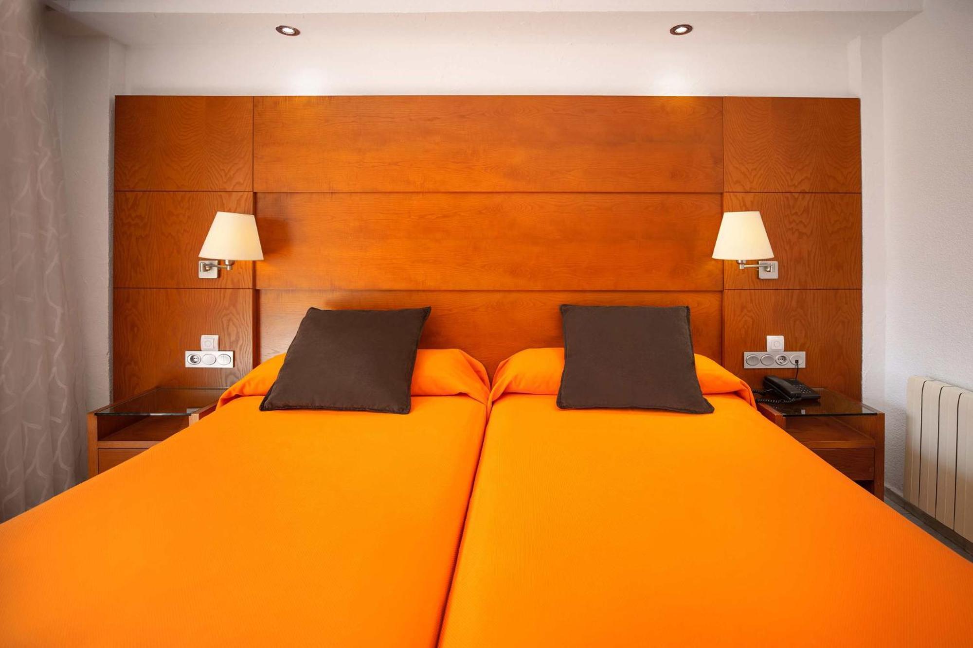 Hotel Servigroup Diplomatic Benidorm Habitación foto