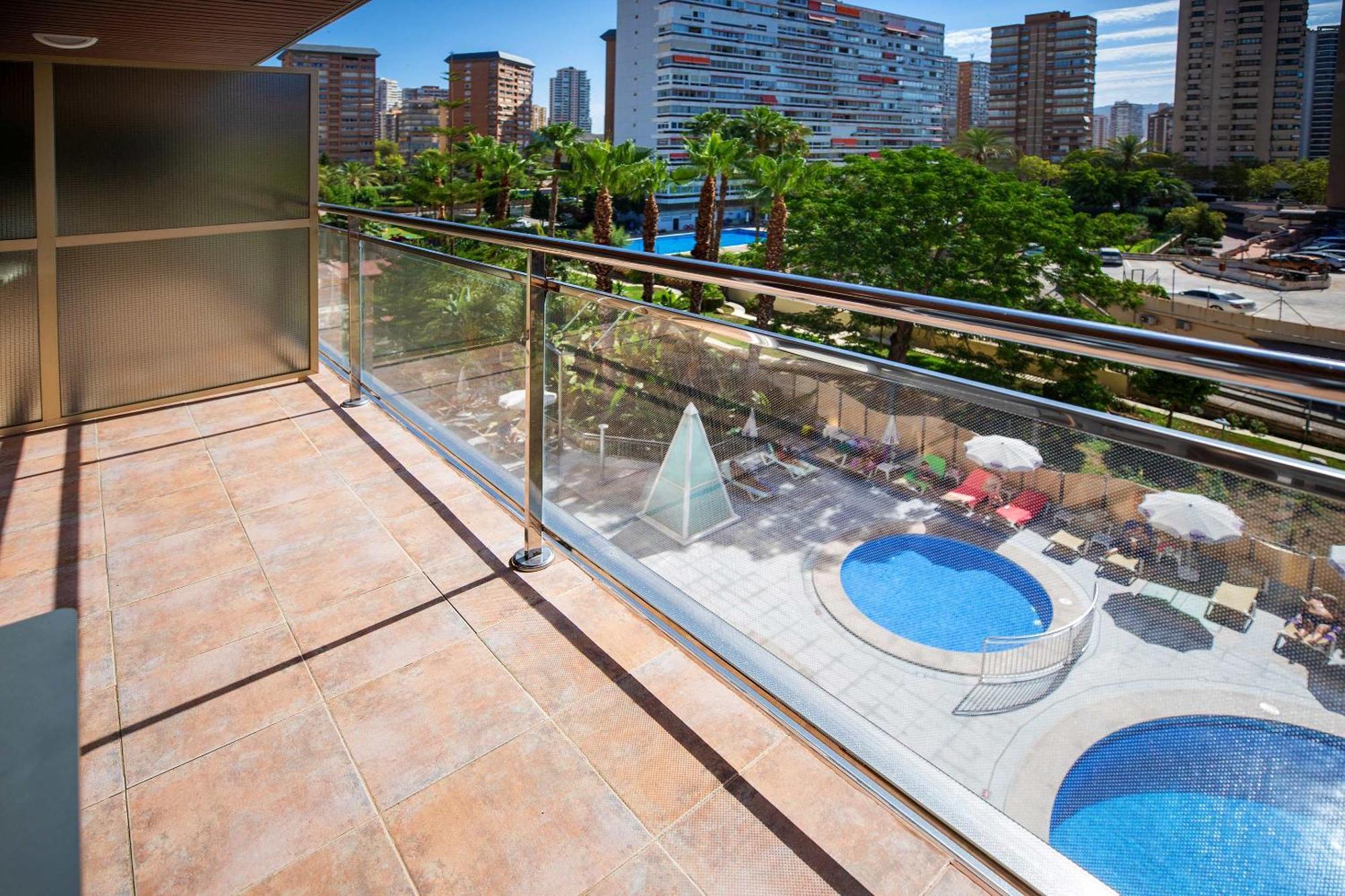 Hotel Servigroup Diplomatic Benidorm Habitación foto
