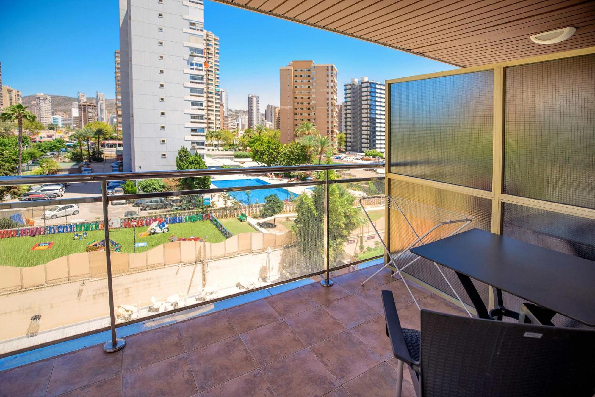 Hotel Servigroup Diplomatic Benidorm Habitación foto